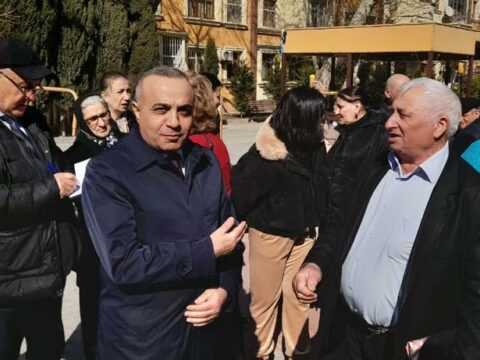 Azay Quliyev seçicilərilə görüş keçirib