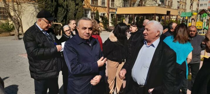 Azay Quliyev seçicilərilə görüş keçirib