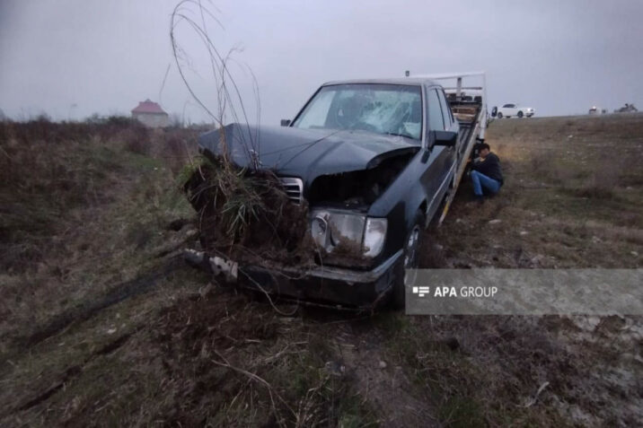 Kürdəmirdə yol qəzası zamanı 3 nəfər xəsarət alıb – FOTO