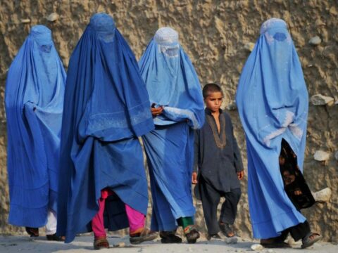 UNICEF rəhbəri “Talibanı” qızları dərhal məktəblərə qaytarmağa çağırıb