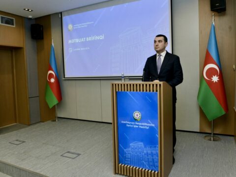 Ayxan Hacızadə: “Səfirimiz Niderland XİN-ə çağırılmayıb”