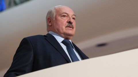 Lukaşenkonun təyyarəsi “qara siyahı”ya salındı 