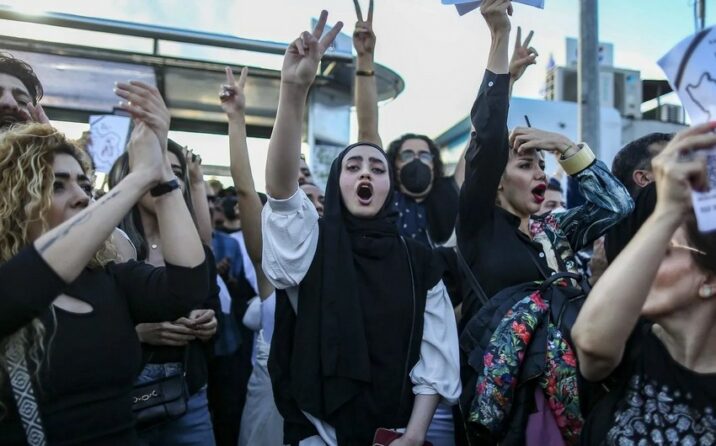 “Həbs hicabla mübarizə yolu deyil”