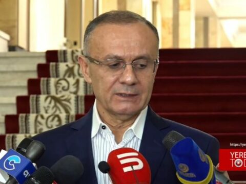 "Hakimiyyət öz məsuliyyətini ordunun üstünə yıxır" – Ohanyan