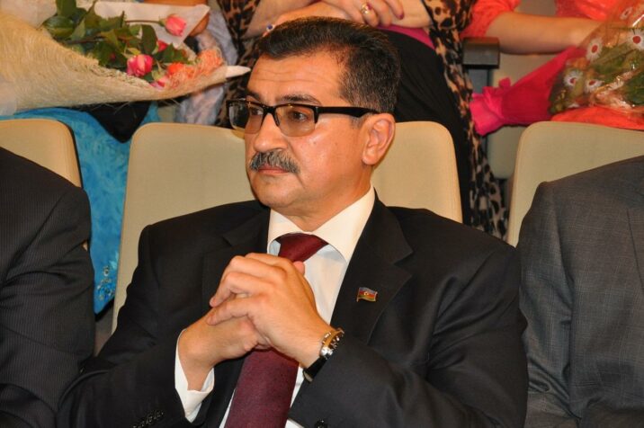 Heç kim təsadüfən yaxşı insan olmur…