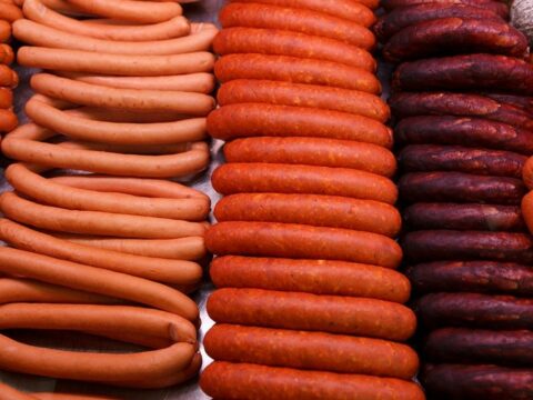 AQTA kolbasa və sosiska məhsullarında aparılan yoxlamaların nəticəsini açıqlayıb