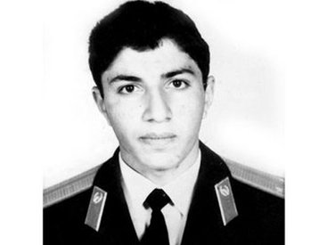 Sal qayalar kimi məğrur, müqəddəs, sal qayalar kimi sarsılmaz oğlu…