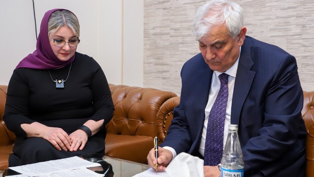 ADU və Çeçenistan Dövlət Pedaqoji Universiteti arasında saziş imzalandı