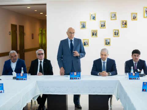 Ahıllar üçün sosial xidmət müəssisəsində Heydər Əliyevlə bağlı xatirə tədbiri keçirilib
