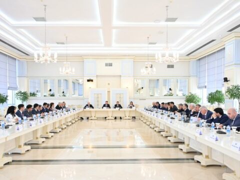 Elektroenergetika haqqında qanun plenar iclasa tövsiyə edildi 