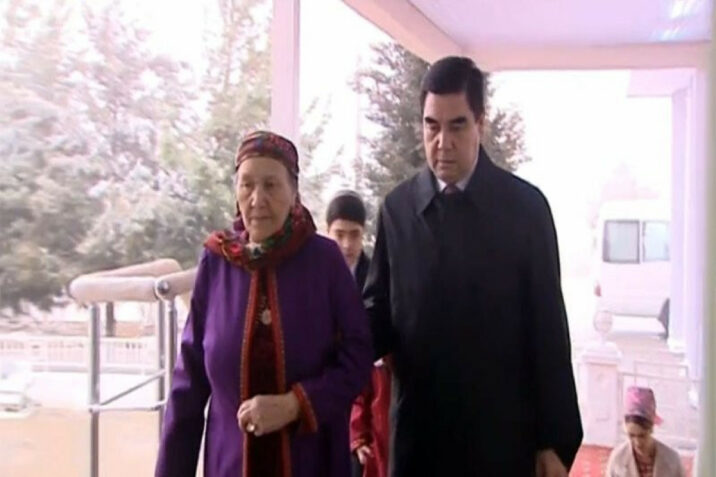Qurbanqulu Berdiməhəmmədovun anası vəfat etdi