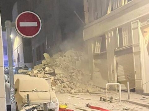 Marseldə bina çökdü: 5 nəfər yaralandı