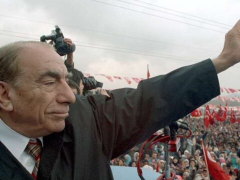 MHP-nin qurucusu Türkeşin oğlu AKP-dən, qızı İYİ Partiyadan namizəd oldu