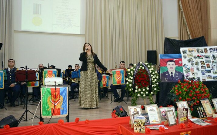 Aprel şəhidinin xatirəsi anıldı