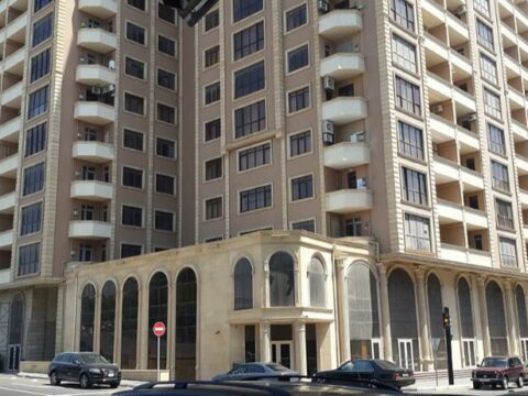 İran Bankı Bakıdakı əmlaklarını satışa çıxardı