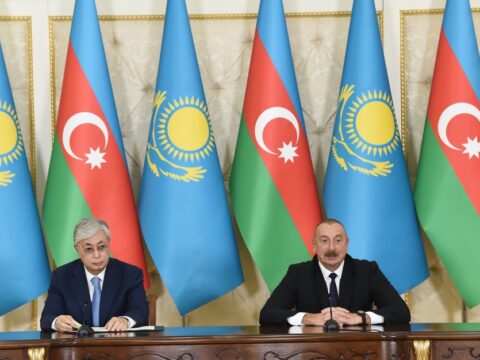 Prezidentlər mətbuata bəyanatlarla çıxış ediblər