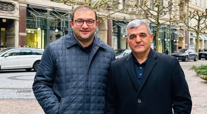Fazil Mustafa beyinlərə vurulacaq güllələrin qarşısını almaq üçün çalışır