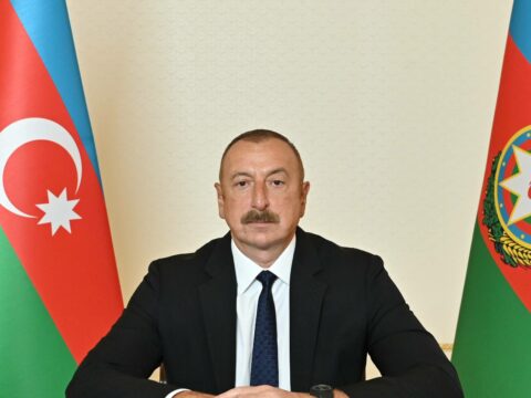 Sülh prosesi iki istiqamətdə gedir