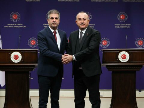 Türkiyə və İsrail XİN başçıları telefonla danışdı