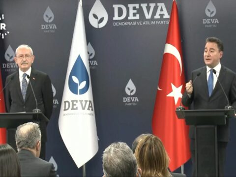 Kılıçdaroğlunun şəkli Babacanınkından böyük olsun