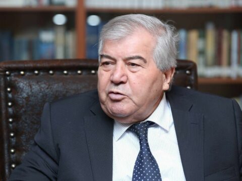 Sabir Rüstəmxanlı: Televiziya cəmiyyəti parçalayır 