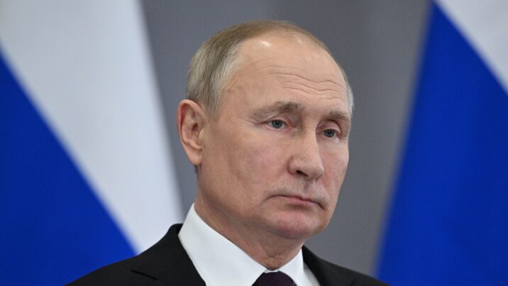Putin Xersonda hərbçilərlə görüşdü