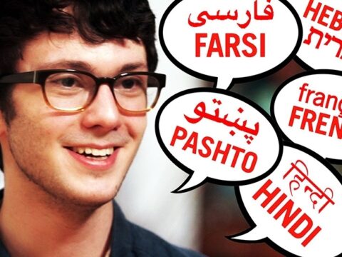 20 dildə sərbəst danışan gəncin uğur sirri – O bunu necə bacardı?