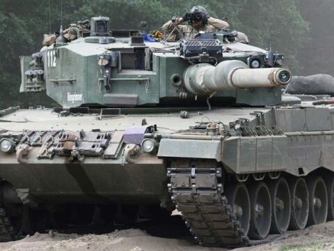 Ukraynaya göndəriləcək  “Leopard 2″lər İspaniyadadır