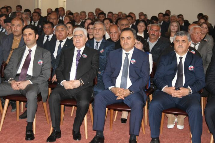 Ağalar Vəliyev Goranboyda Heydər Əliyevin 100 illiyinə həsr olunmuş konfransda iştirak edib
