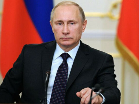 Putin hərbçilərin diqqətini işdən yayındırmamaq üçün qərargahlara şəxsən baş çəkdiyini bildirib