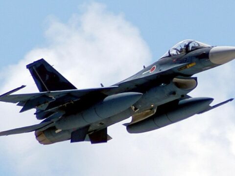 Yaponiya qırıcıları Sakit okean üzərində Çin bombardmançılarını müşayiət ediblər