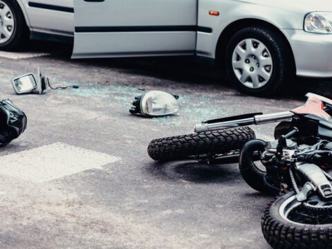 Bakıda avtomobillə moped toqquşub, ölən var