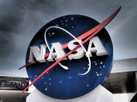 NASA planetlərdə həyatı məhv edən “ölüm ulduzları” aşkar edib