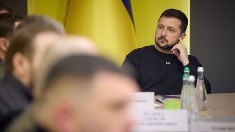Zelenski Belarusla sərhəd vilayətə getdi 