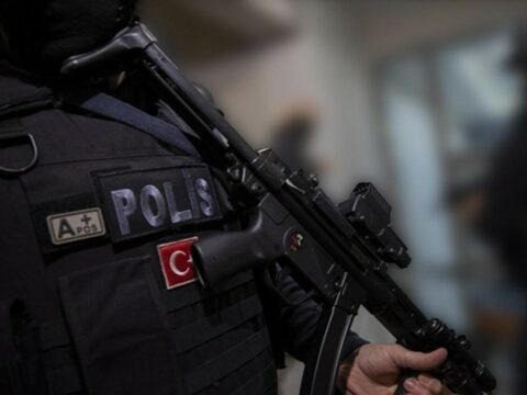 Türkiyə polisi 21 şəhərdə antiterror əməliyyatı keçirib, 110 nəfər saxlanılıb