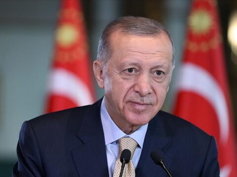 Ərdoğan zəlzələyə görə kömək edənləri mükafatlandıracaq