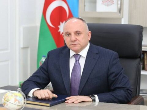 “Direktorun əri mənə 30 min rüşvət təklif etdi, razılaşdım…”