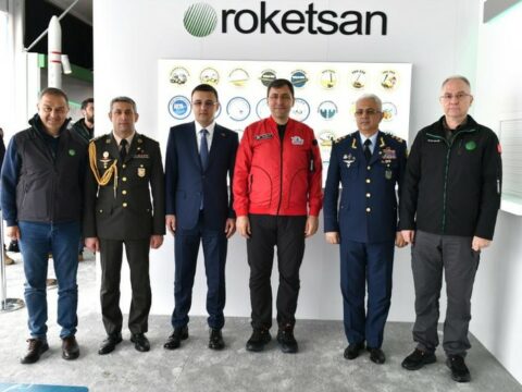 Azərbaycan müdafiə nazirinin müavinləri Türkiyədə yüksək texnologiyalar sərgisində iştirak ediblər