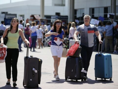 Rusiya və Türkiyə turistlər üçün aviareyslərin sayının artırılması barədə razılığa gəlib