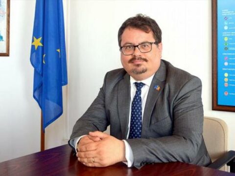 Həlak olanların ailələrinə başsağlığı verirəm