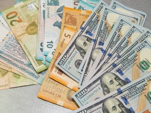 Dolların manata qarşı sabaha olan MƏZƏNNƏSİ