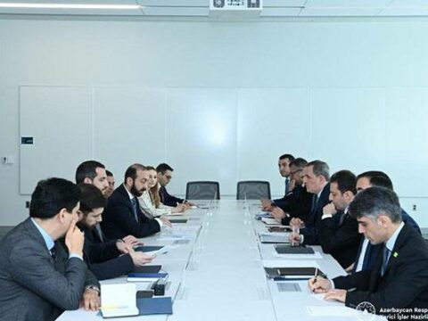 XİN başçılarının görüşü başlayır