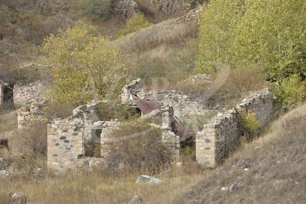 Kəlbəcər rayonunun Fətallar kəndi – FOTO
