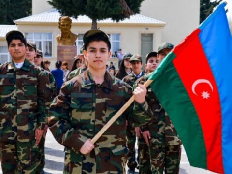 Kollec tələbələrinə əsgərlikdən möhlət hüququ VERİLƏ BİLƏR