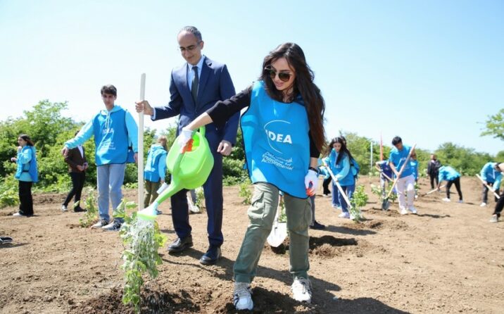 Leyla Əliyeva ekoloji aksiyada – FOTO