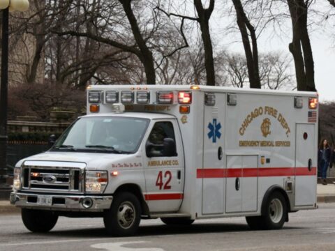 Texasda avtomobil piyadaların üzərinə sürülüb, ölənlər var