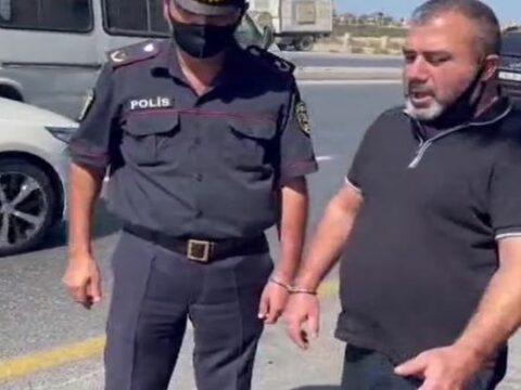 Kütləvi davada 29 yaşlı gənci bıçaqlayıb öldürdü – FOTO