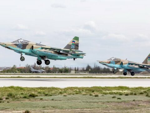 Azərbaycan və Türkiyə pilotları birgə uçuşlar etdi