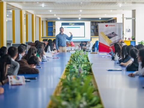 BDU-da “Campbell Biologiya” dərsliyinin təqdimatı keçirilib