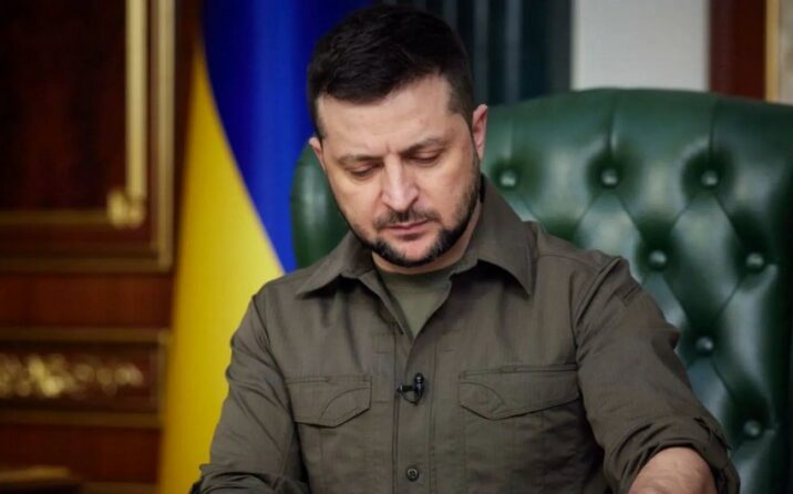 Zelenski Rusiya və Belarusun 200 müdafiə müəssisəsinə qarşı sanksiya tətbiq edib